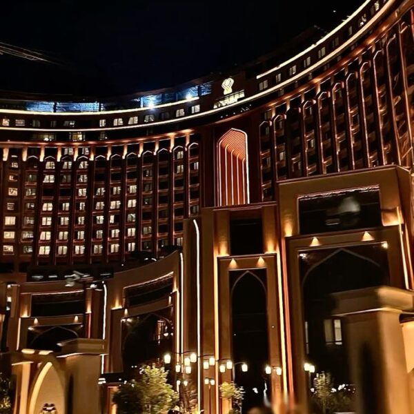 فندق قلب العالم