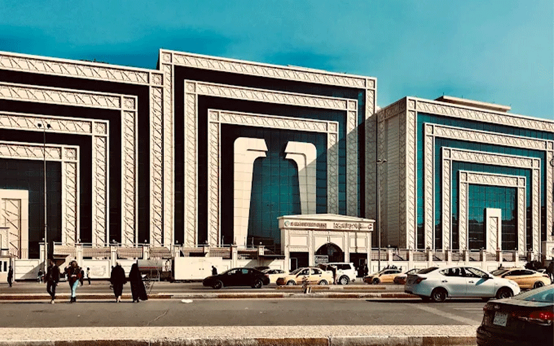 استهداف منزل رئيس جامعة الإسراء