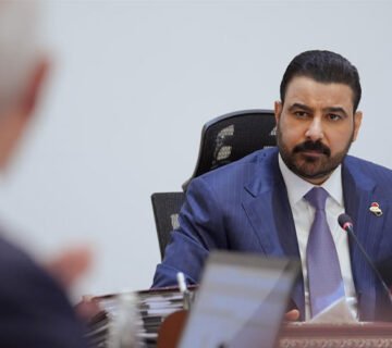 رئيس الوزراء العراقي خلال اجتماع رسمي لبحث التعاون مع تركيا 