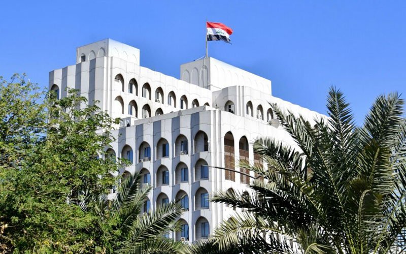 مبنى وزارة الخارجية العراقية تعلوه راية العراق