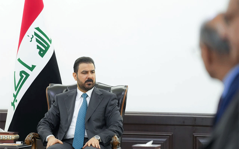 المستشار المالي