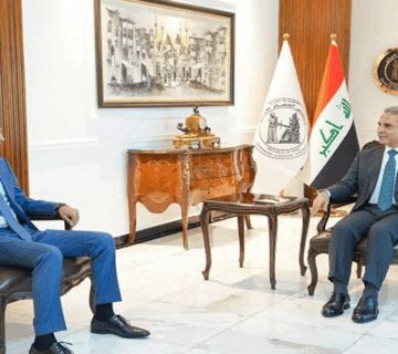زيدان ويونس محمود خلال لقاء 