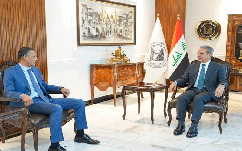 زيدان ويونس محمود خلال لقاء