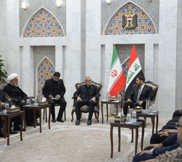 رئيس الوزراء وبزشكيان